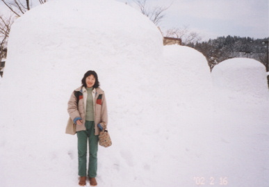 2002.2.16.akita-yumi2.jpg (27484 バイト)