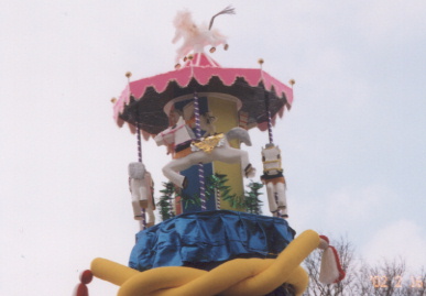 2002.2.16.akita-yumi3.jpg (34923 バイト)