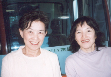 2002.5.25ryoko-yumi1.jpg (42174 oCg)