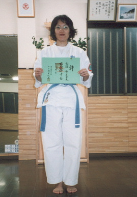 2002.9.3.nanakyu-yumi.JPG (41161 バイト)