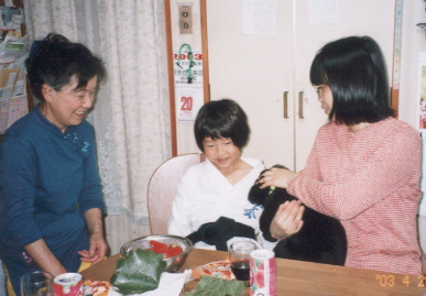 2003.4.20.kumako.yumi-3.jpg (52415 oCg)