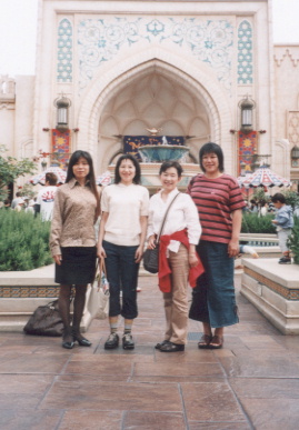 2003.5.25.disneysee.yumi-4.jpg (55422 oCg)