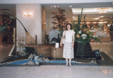 2003.7.27.nagaragawa.yumi-3.jpg (49703 バイト)