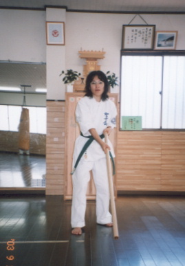 2003.9.7.karate.midoriobi-3.jpg (37735 バイト)